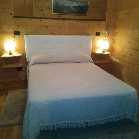 Albergo Martinet Вернанте Экстерьер фото