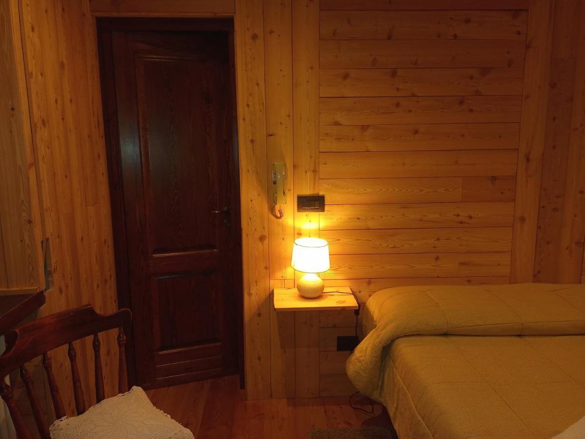 Albergo Martinet Вернанте Экстерьер фото