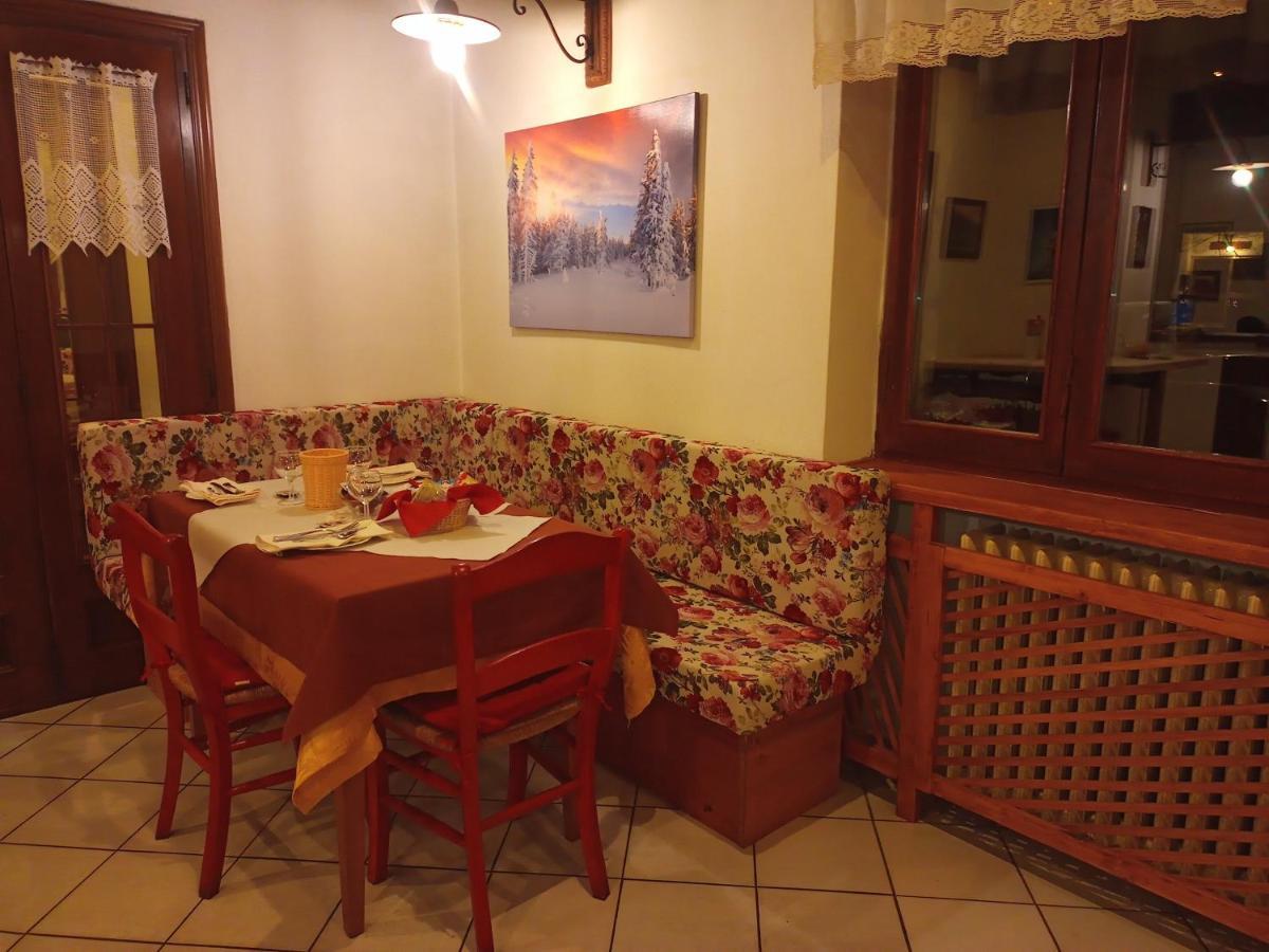 Albergo Martinet Вернанте Экстерьер фото