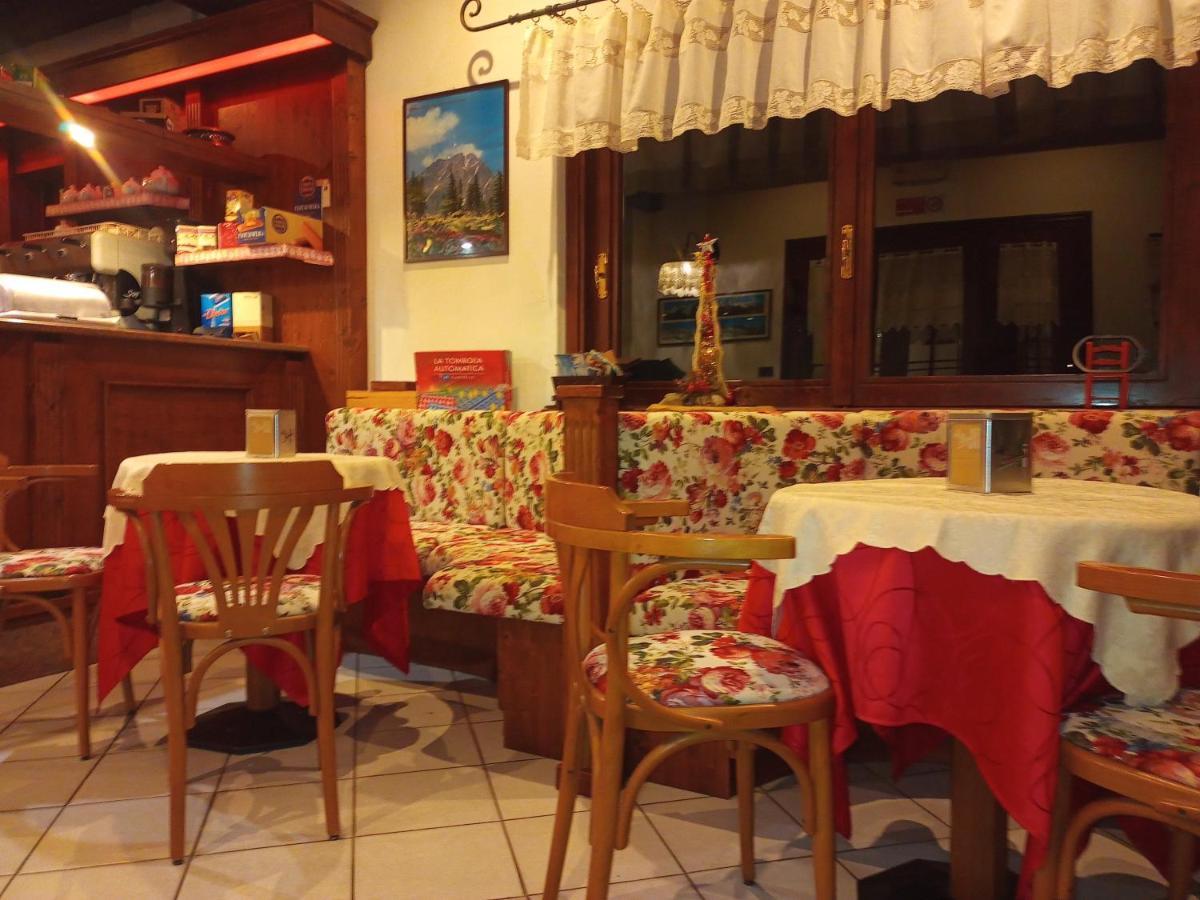 Albergo Martinet Вернанте Экстерьер фото