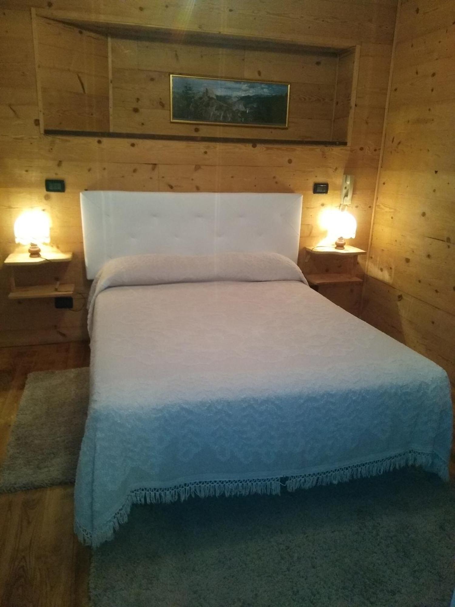 Albergo Martinet Вернанте Экстерьер фото