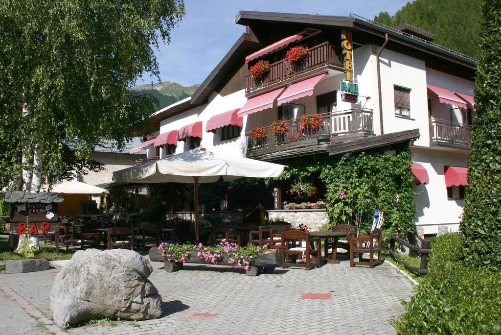 Albergo Martinet Вернанте Экстерьер фото