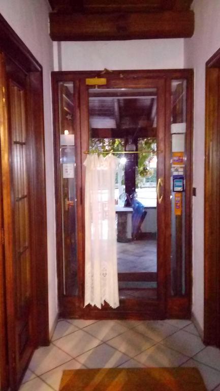 Albergo Martinet Вернанте Экстерьер фото