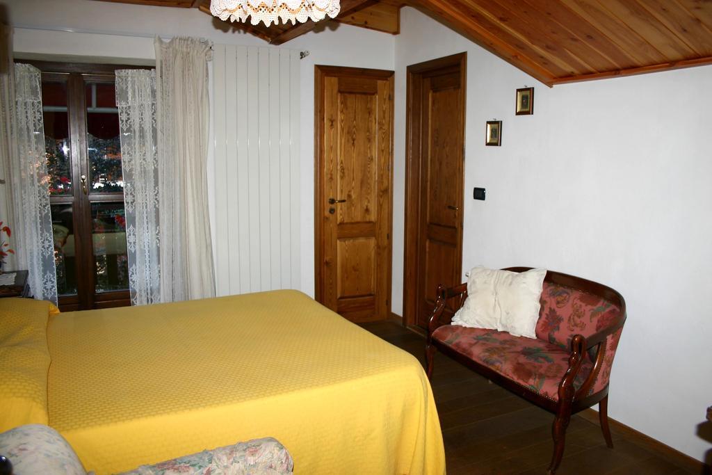 Albergo Martinet Вернанте Экстерьер фото